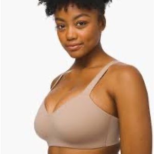 lululemon Hold True Seamless Bra in Size 32D - Tan NWOT